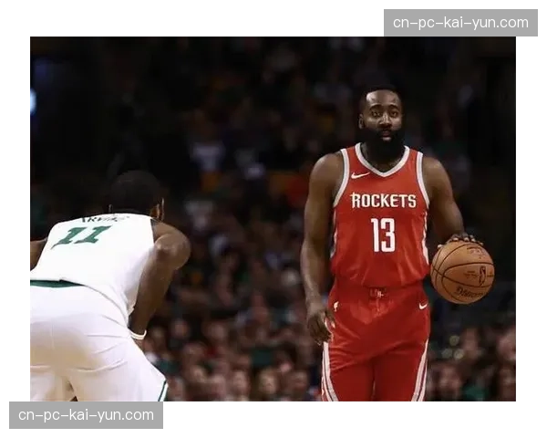 数据复盘：埃尔切全场跑动距离创赛季新高，但防守阵型保持度数据不佳